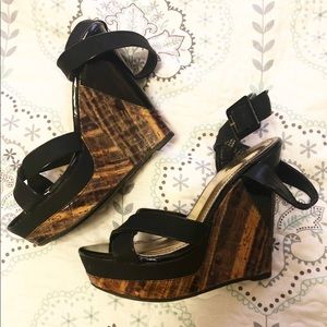 🍁🍁🍁SOLD🍁🍁🍁Bamboo Strappy Wedge Sandals